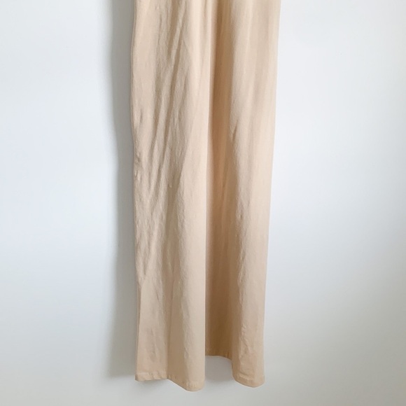 Nasty Gal Bowing Places Relaxed Nude Stretchy Midi Dress sz 2 - Picture 7 of 12